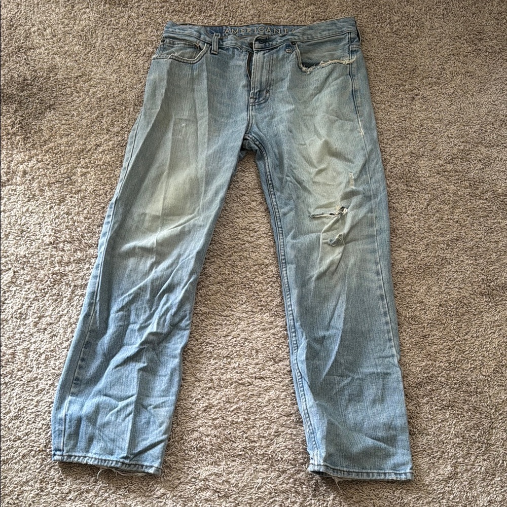 American Eagle Outfitters Light Blue Straight Ripped Jeans